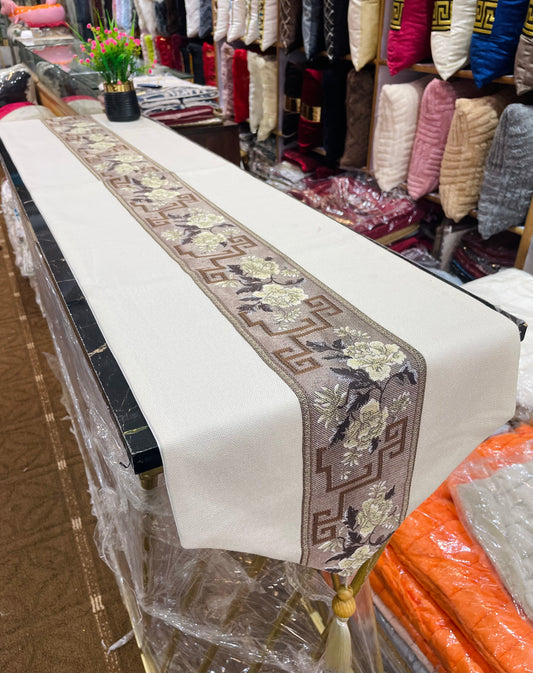 Velvet Jacquard Dining Table Runner