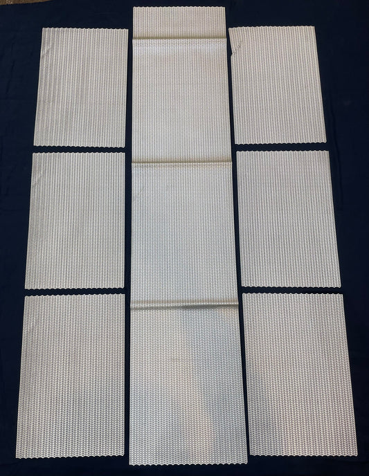 Golden Plastic 7 PC SET ( 1 Runner & 6 Mats )