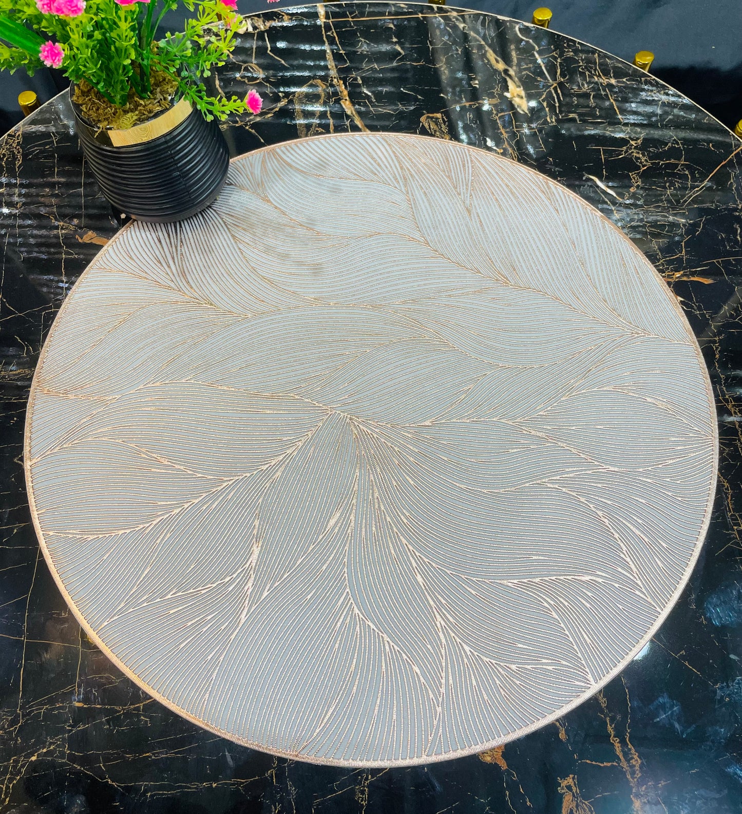 6pcs White & Golden Plastic Table Mats