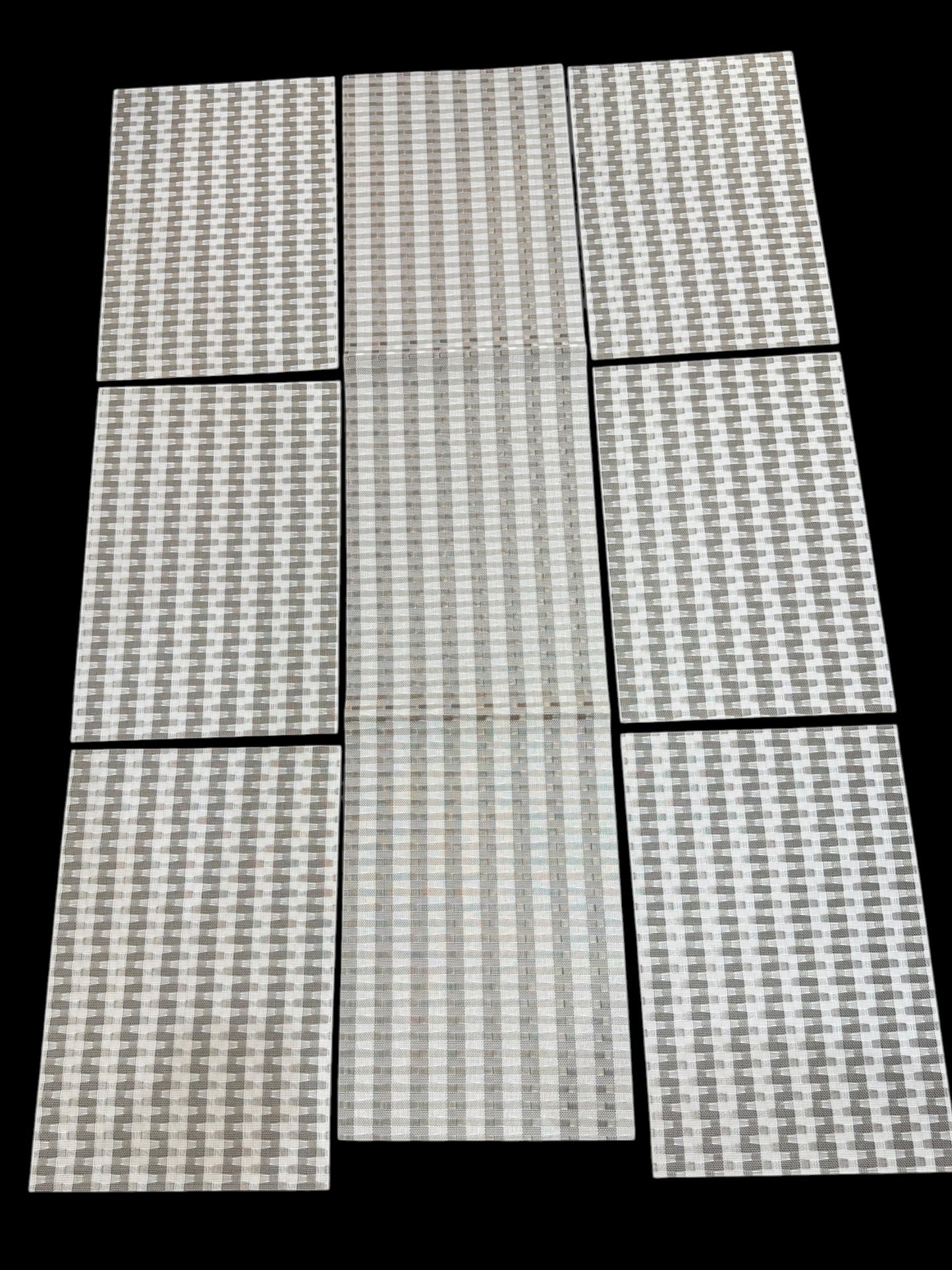 Chatai Plastic 7 PC SET ( 1 Runner & 6 Mats )