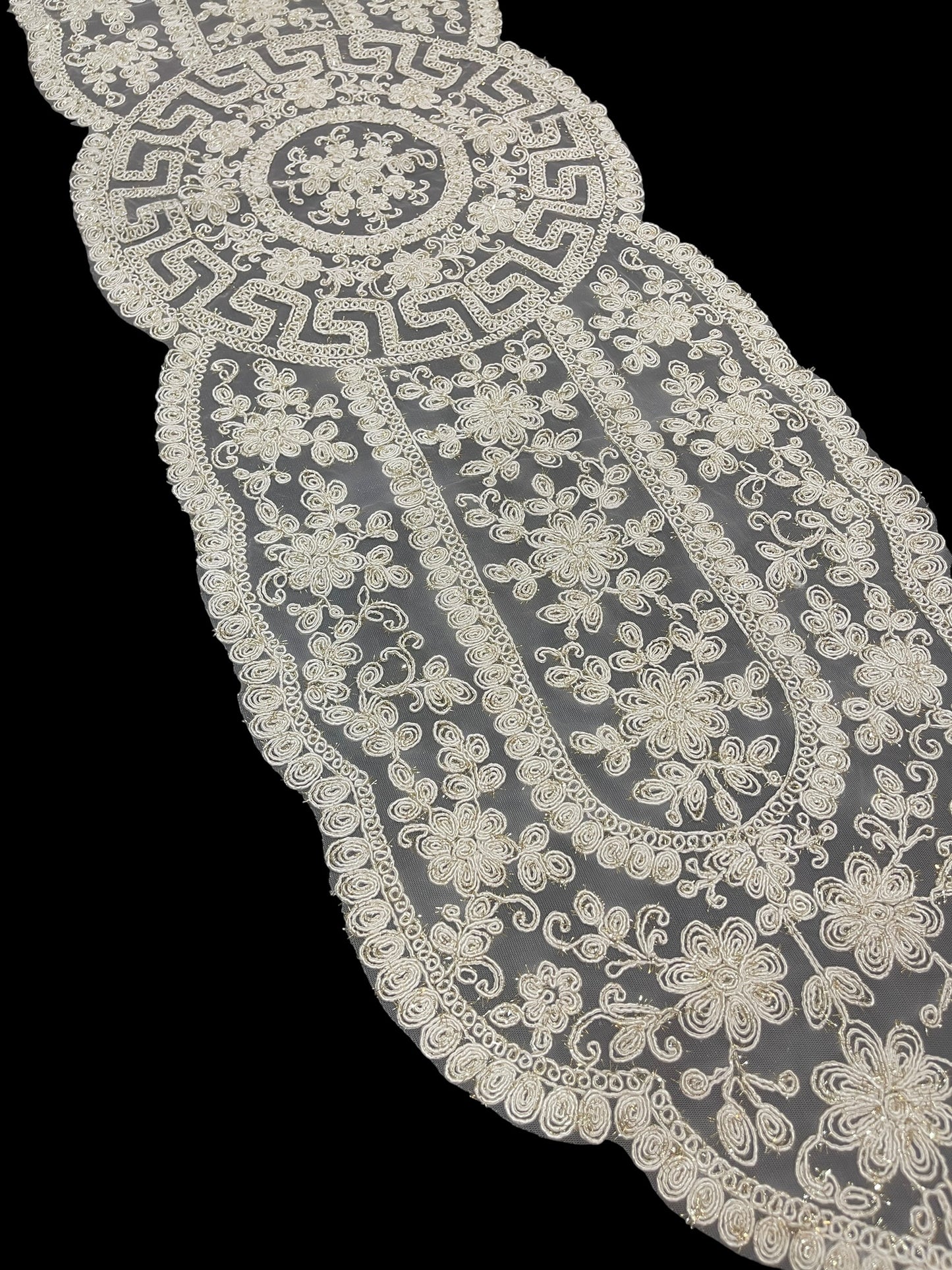Net Fancy Table Runner (Light Grey)